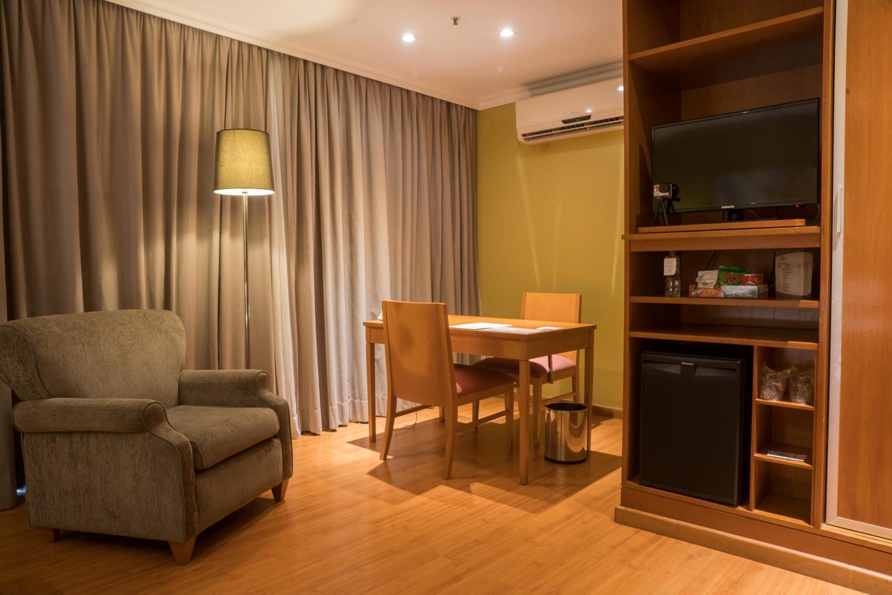 Plaza Barra First Hotel ริโอเดจาเนโร ภายนอก รูปภาพ